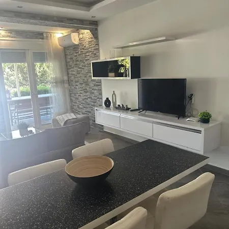 Le Gjero Luxury Lejlighed