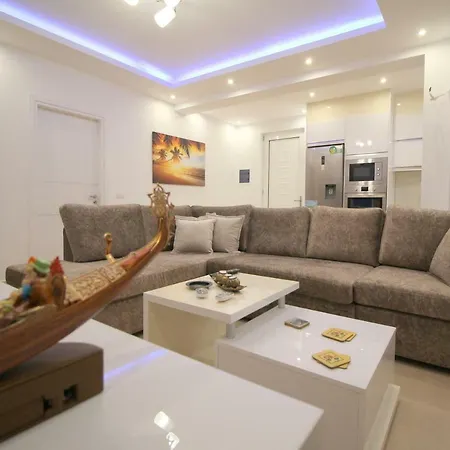Daire Le Gjero Luxury *