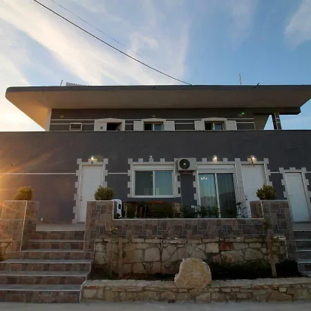 Le Gjero Luxury Apartment