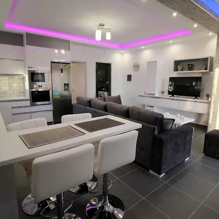 Le Gjero Luxury Apartment