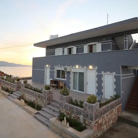 Le Gjero Luxury Apartment *